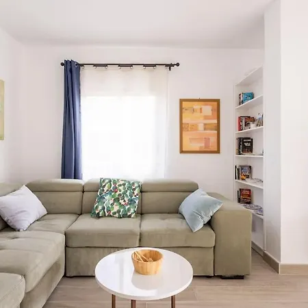 South Side Paradise, With Balcony Sea View And At 80 M Daire La Listada