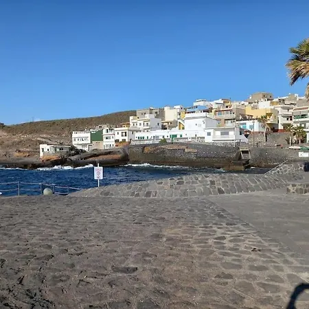 Lejlighed South Side Paradise, With Balcony Sea View And At 80 M