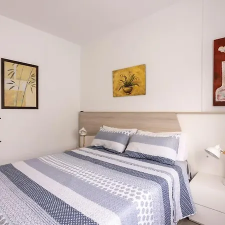 Lejlighed South Side Paradise, With Balcony Sea View And At 80 M La Listada