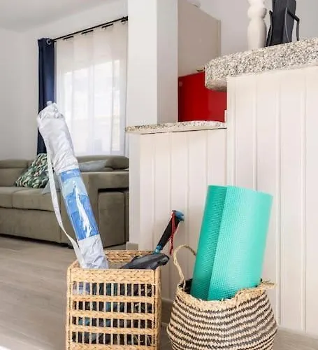 South Side Paradise La Listada