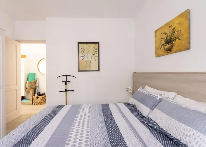 South Side Paradise La Listada